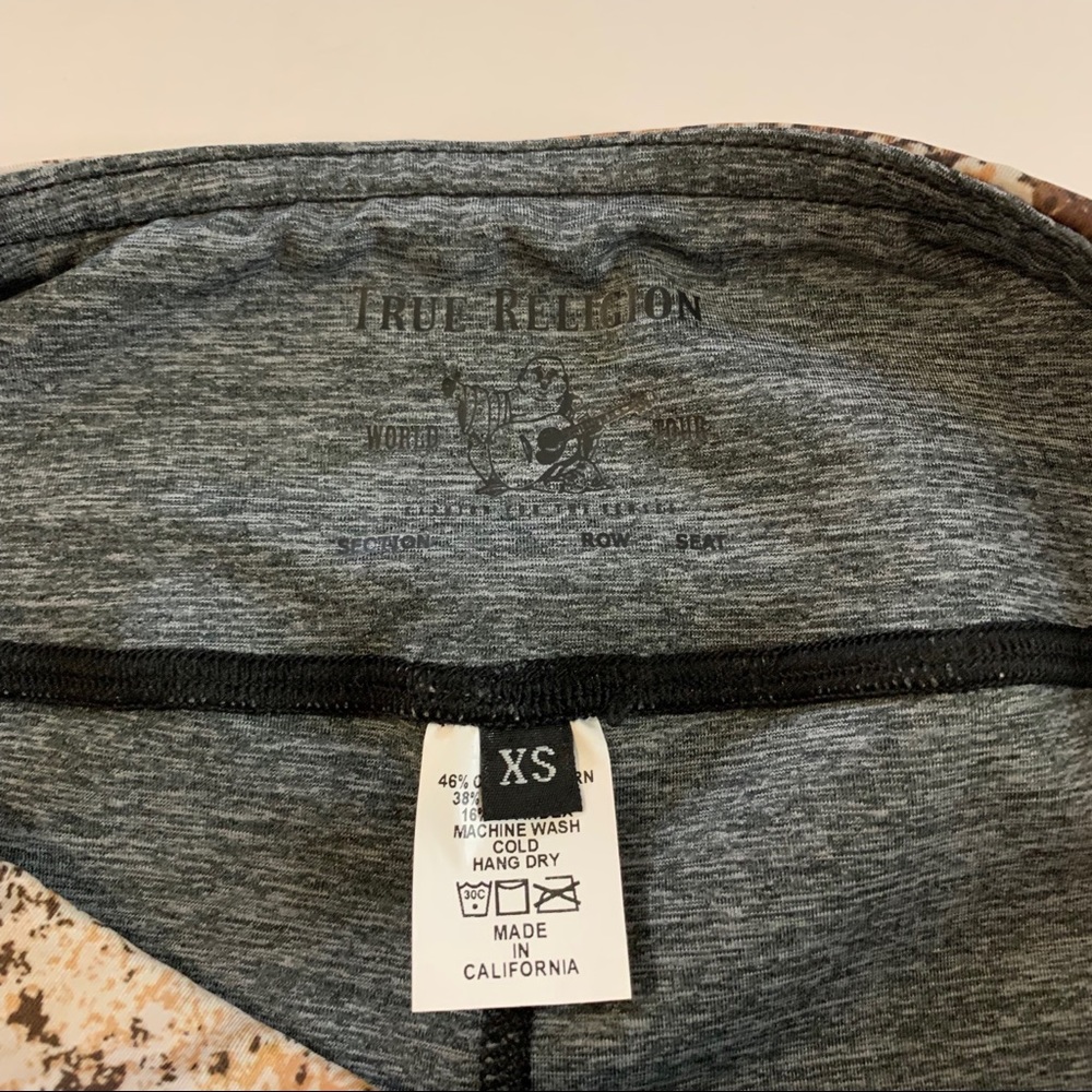 True Religion Bodied Python Leggings - Picture 8 of 8